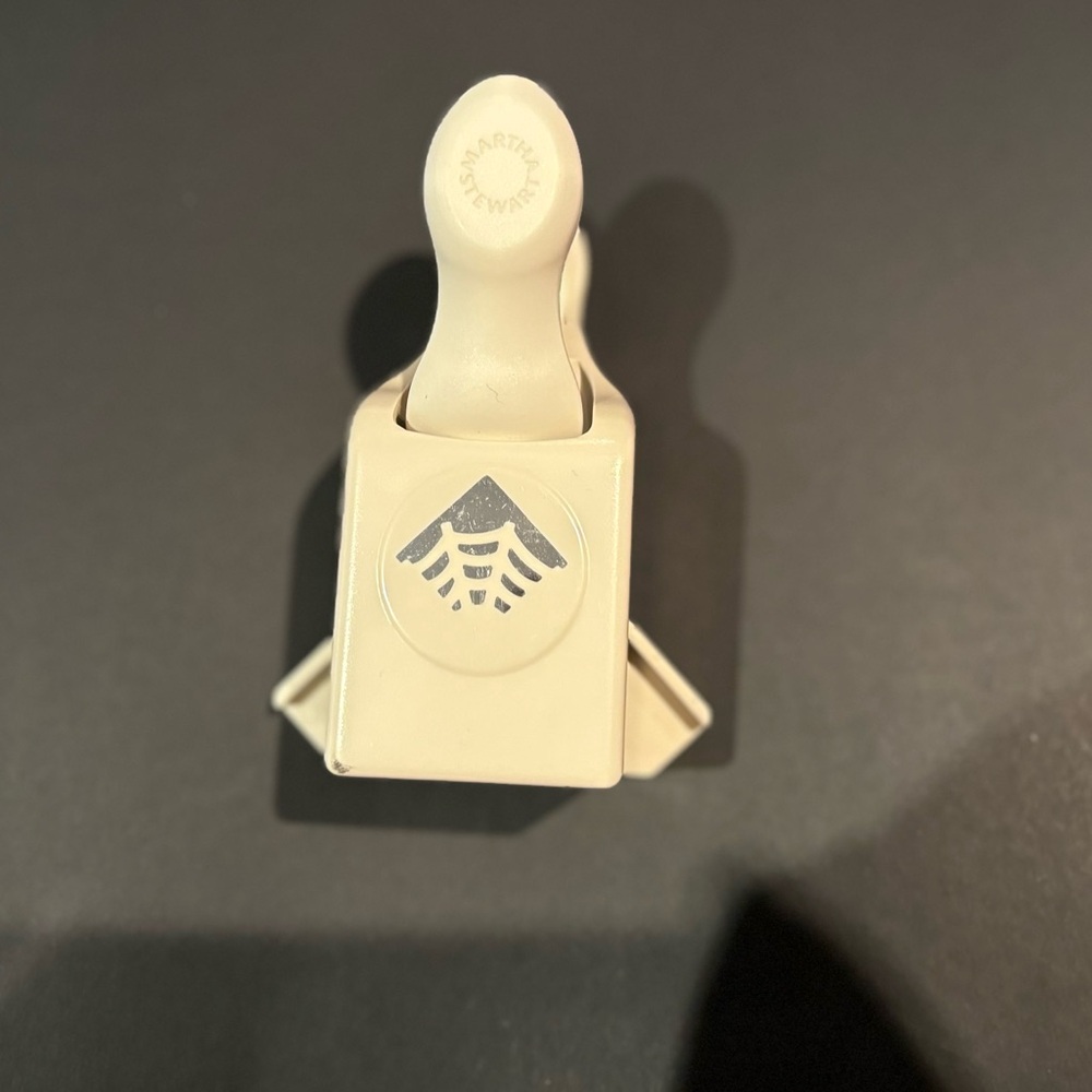 Retired Martha Stewart Spider Web Corner Paper Punch